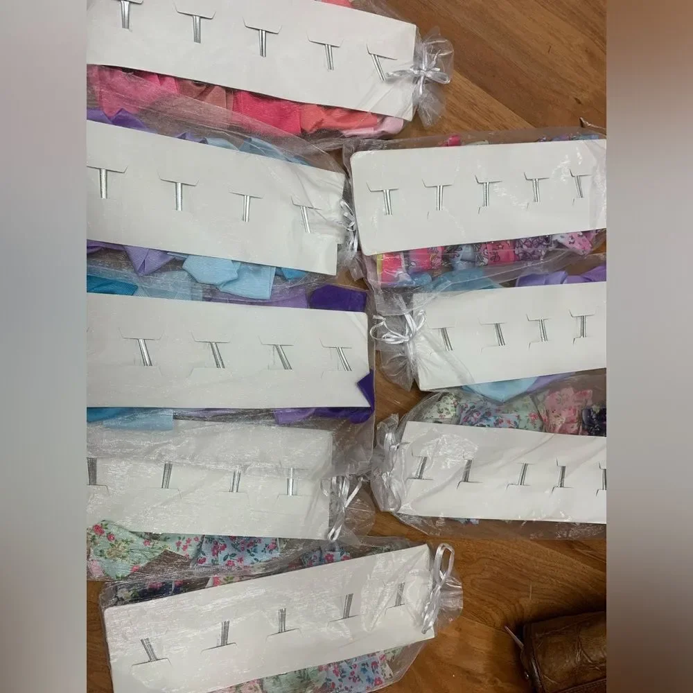 Lot of 40 hair bows